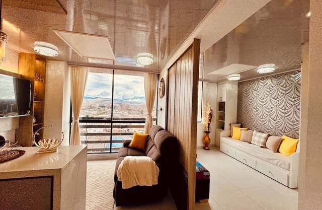 TOP VIEWS, AIRPORT, SALITRE, AMERICAN EMBASSY, PARKING LOT