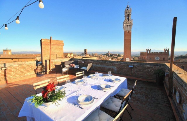 TORRE DEL CAMPO - Two Bedroom Apartment, Sleeps 2