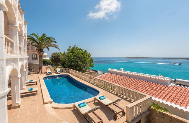 Torre Vea · Villa Torre Vea-Stunnig seaviews-Private pool-Free AC and Wifi