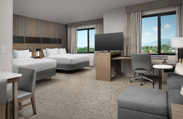 Tour Around Downtown Bozeman! 2 Convenient Units w/ Kitchen, Indoor Pool!