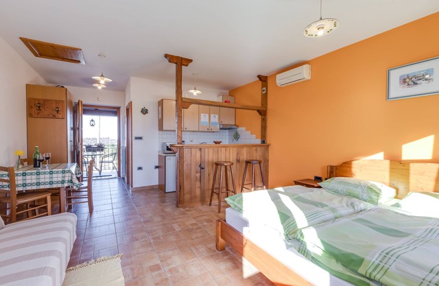Tourist Farm Tonin - Apartment 1, Šmarje, Slovenia
