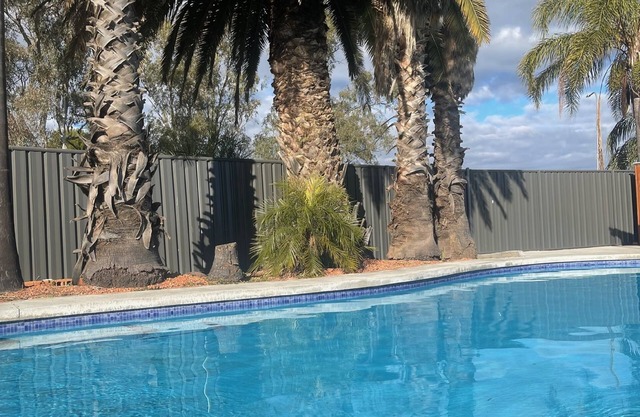 Town & Country Motor Inn Forbes