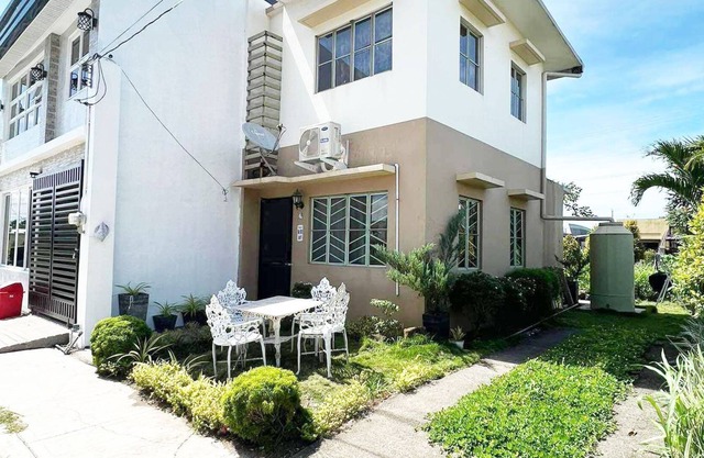 Town House beside Beach Resort & Tourist Attarctions. your Home away from Home.