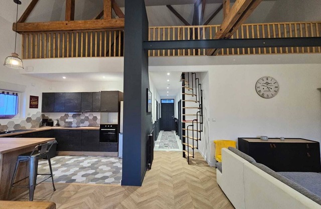 Town house in the heart of La Garnache, 20min from the beaches.
