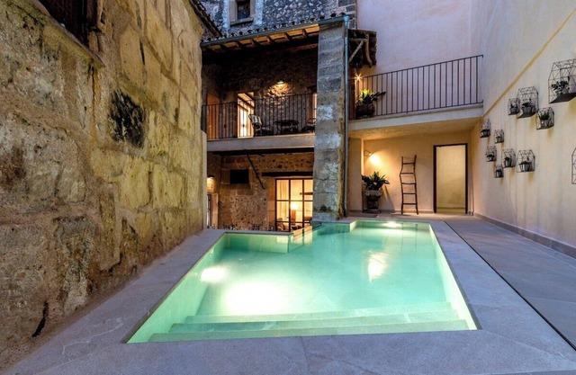 Townhouse Deluxe Can Butxaca By home villas 360