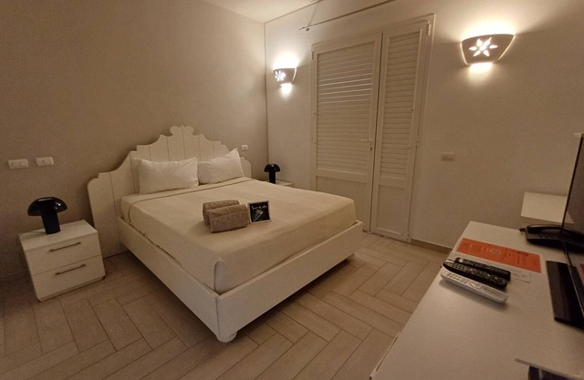 Tracadero Marina 49 Apt, 1 Hab.