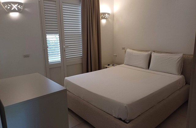 Tracadero Marina 70 Apt, 1 Hab.