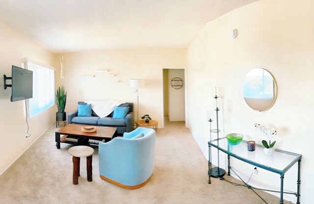 Tranquil and cozy apartment in Redondo Beach, minutes from beach
