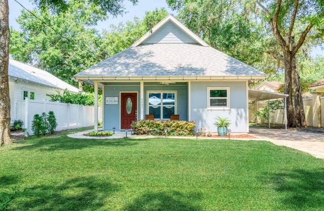 Tranquil beach cottage in historic American Beach! 5 min walk to the beach!