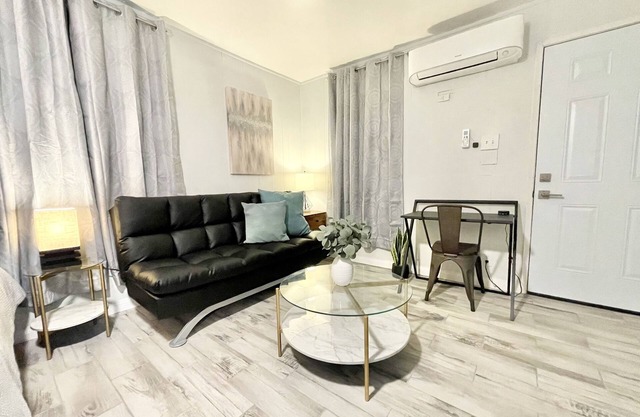 Tranquil Guest House with Private Patio, Parking