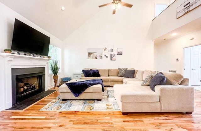 Tranquil Haven: Spacious Retreat for 16+ w/Games