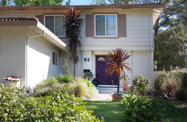 Tranquil private summer home