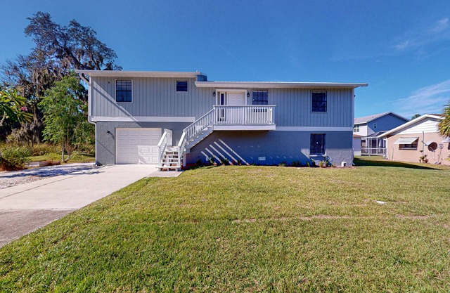 Tranquil & sun-soaked oasis with generous balcony, stylish interiors, WiFi & W/D