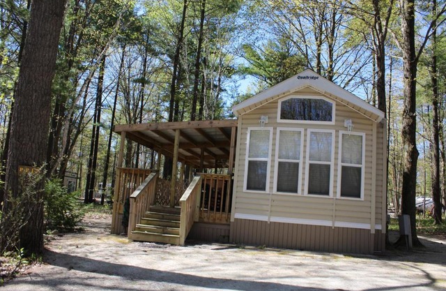 Tranquil Timbers Park Model 7