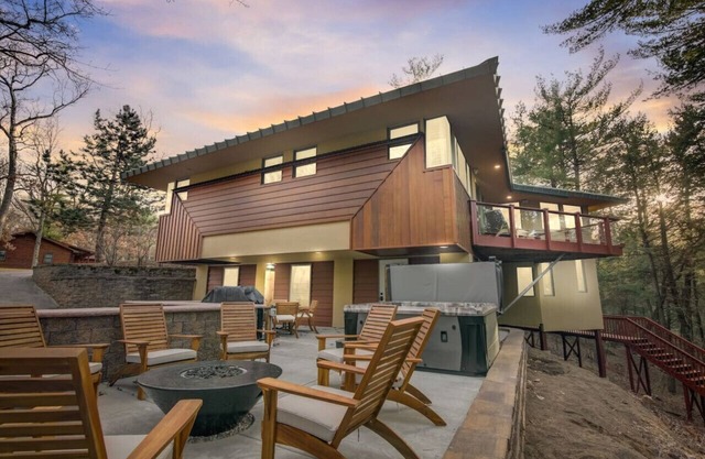Tranquil Waters by Venture Luxury Estates
