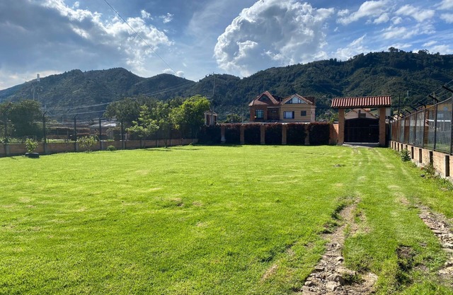 Tranquila y Acogedora Casa en Chía