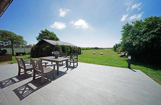 Traum-Landhaus-Terpstich-5000-qm-Refugium-Urlaub-in-Morsum-Sylt-vom-Feinsten