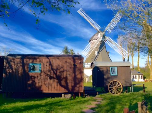Traumwagen an der Mühle
