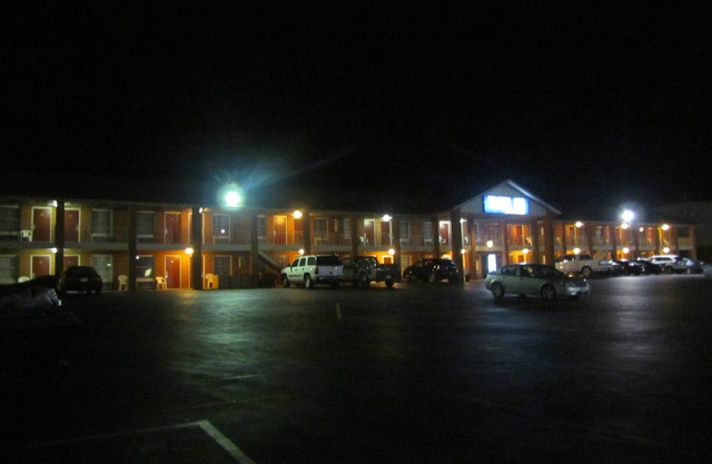 Travel Inn & Suites