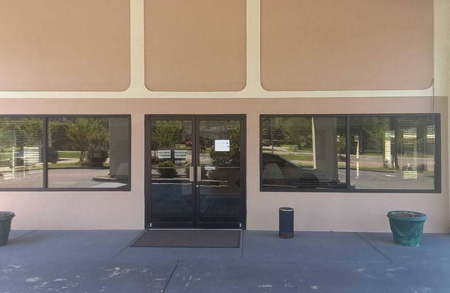 Traveler Inn and Suites