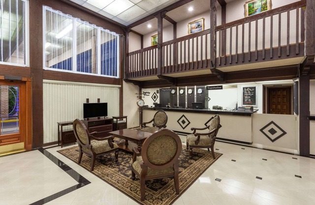 Travelodge by Wyndham Orange County Airport/Costa Mesa