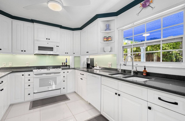 Tree House Home in Longboat Key by RVA