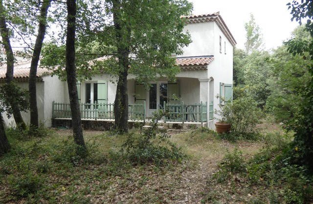 Tree-lined vacations at the foot of Mont Ventoux