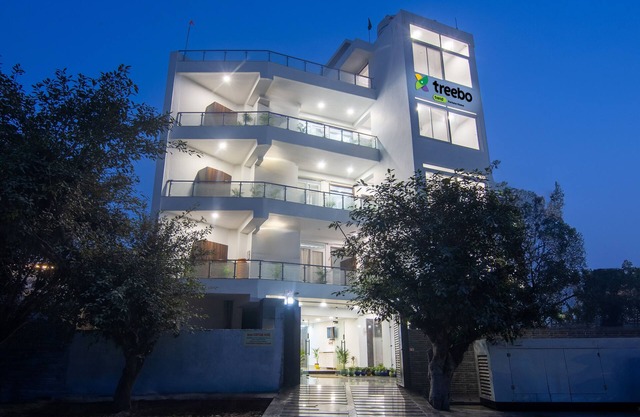 Treebo Fortune Home Expressway