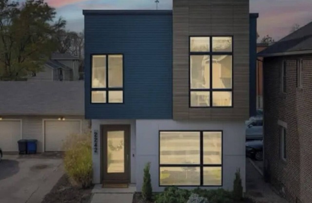 Tremont Eleven: Game Room, Fire Pit, and Prime Location!