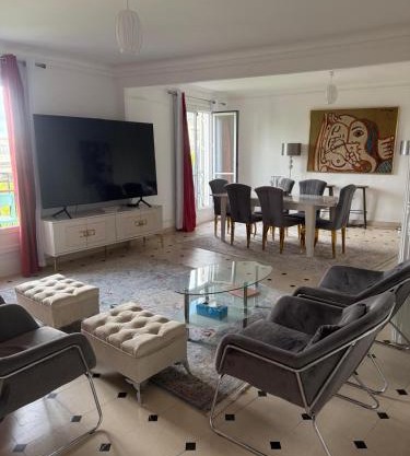 Trending Apartment - Place Victor Hugo