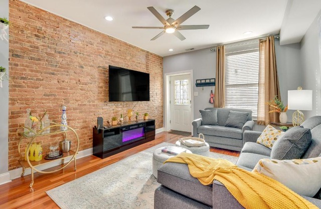 Trendy Baltimore Townhome 2 Mi to Downtown!