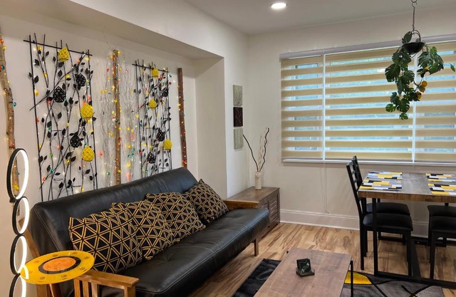 Trendy in Tremont, CLE (Lower)