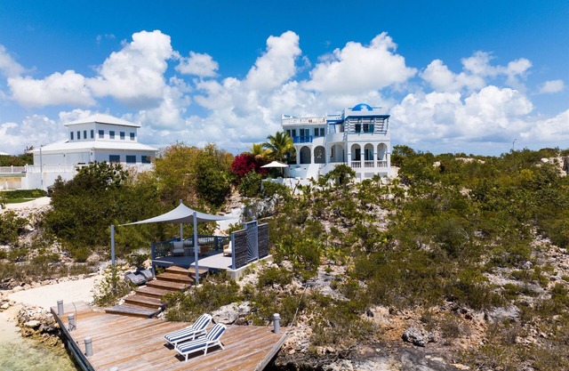 Tres Vistas, Caribbean TCI