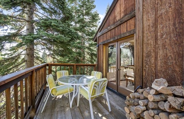 Tri-Level Dog Friendly Mountain Home - VH 142 by Bear Valley Vacation Rentals
