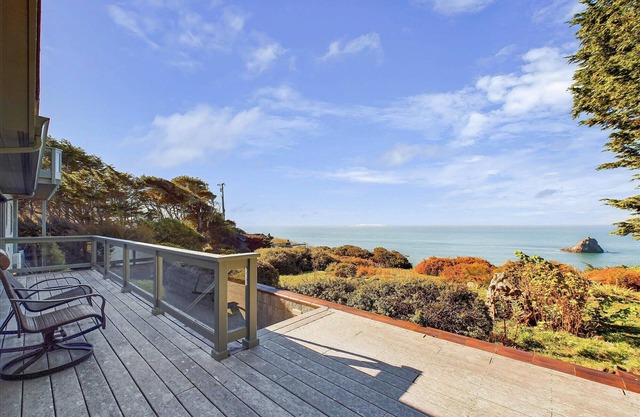 Trinidad Oceanfront Vacation Rental Sleeps up to 16