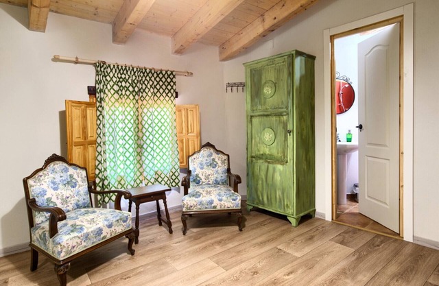 Triple room-Private Bathroom-Mountain view-Verde