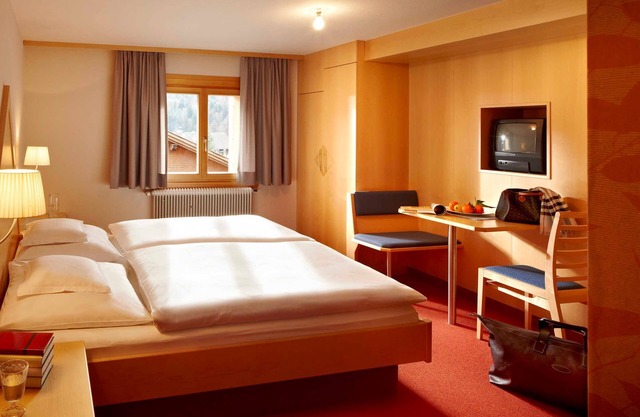 Triple room with half board - Hotel Wirtshaus Taube