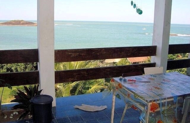 Triplex House with Cinematic View in Setiba - 2 suites