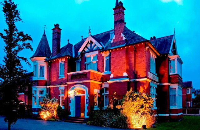 Trivelles Park Hotel