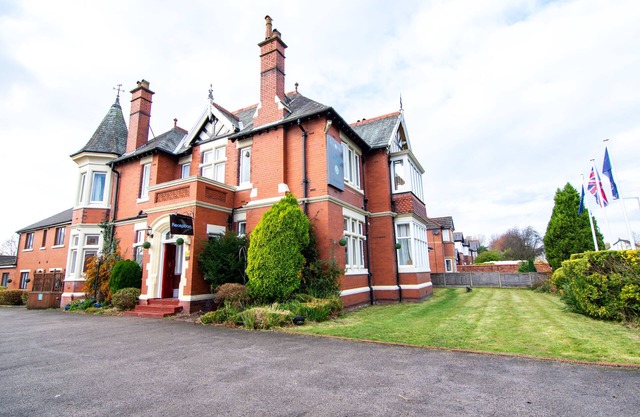 Trivelles Park Hotel