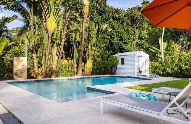 Tropical Dream Villa in Miami w/Pool