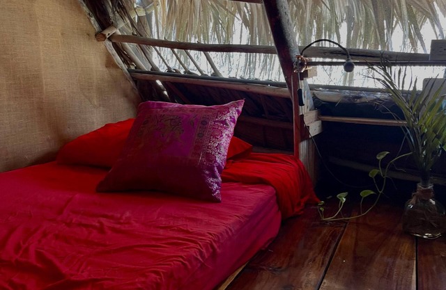 Tropical hostel with community vibe, 5 minutes from El Valle beach in Samaná.