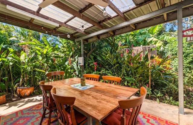 Tropical Treasure | Outdoor Kitchen & Shower