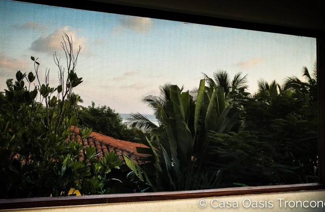 Tropical Treehouse loft with 360° mountain, jungle & beach views, & sandy beach