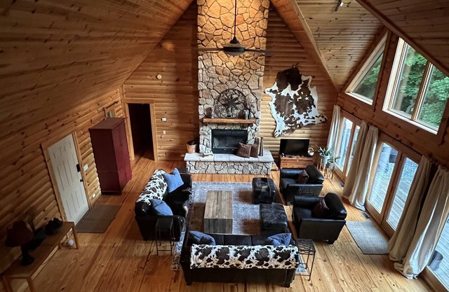 Trove of Trees Cabin - 24+ acres of woods near Mohican / Pleasant Lake