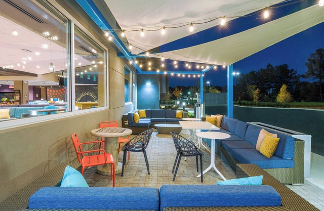 Tru by Hilton Savannah Airport