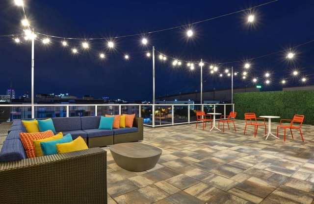 Tru By Hilton St. Petersburg Downtown Central Ave, FL