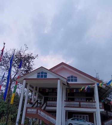 Tsering's Homestay Oyan