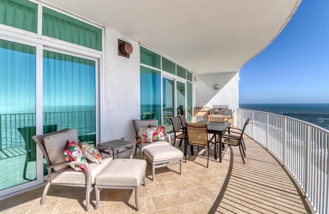 Turquoise Place 2707C