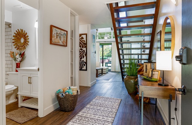 Turtle Bay unit 6, 2 bedrooms w/LOFT Covered Lanai BBQ AC & Golf Course Views